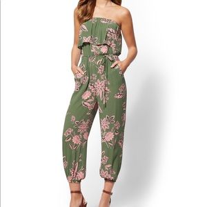 NY& Co Olive green pink floral Jumpsuit 💕